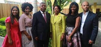Presidente da República de malas feitas para Ilhas Sychelles com a família para passagem de Ano 