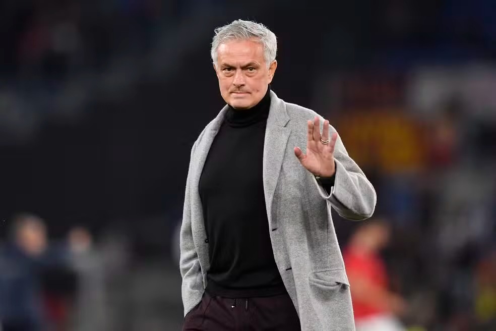 Demitido da Roma em janeiro, José Mourinho diz: “Quero trabalhar”