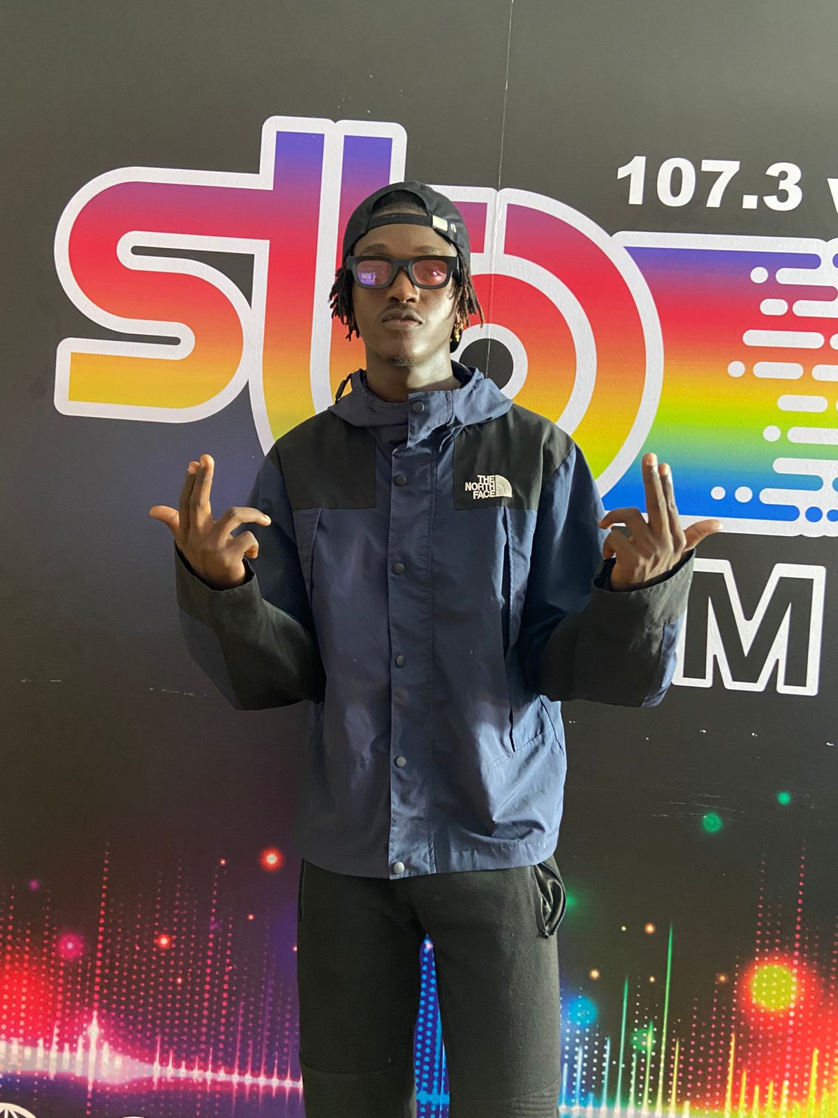 BANZELO DOS SEKETXE LANÇA MÚSICA "GERIR COMO" COM PARTICIPAÇÃO DE ANDERSON MÁRIO 