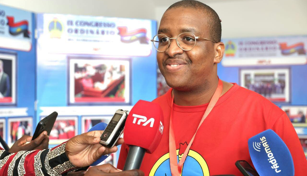 “O MPLA É UMA CERTEZA QUE SE  RENOVA” AFRIMA CAPAPINHA
