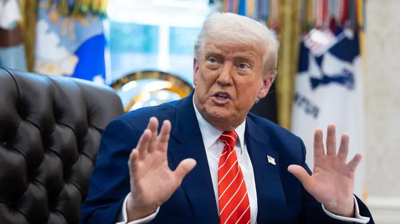 TRUMP PROÍBE ENTRADA DE CIDADÃOS DE 12 PAÍSES, INCLUINDO 10 AFRICANOS