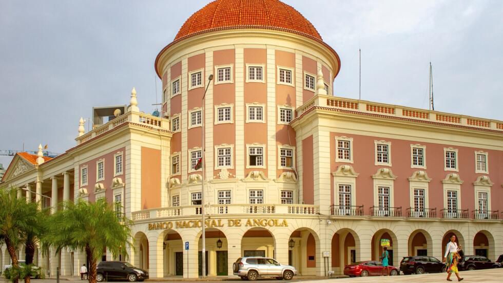 INFLAÇÃO EM ANGOLA PODERÁ BAIXAR PARA 17,5% ATÉ AO FINAL DE 2025, PREVÊ BNA
