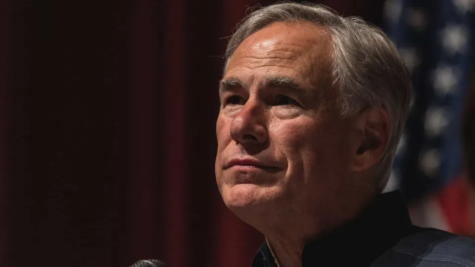GREG ABBOTT MOBILIZA GUARDA CONTRA PROTESTOS A FIM DE GARANTIR ORDEM