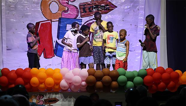 GRUPO DE HUMOR INFANTIL 150 LOTAM LAASP EM PRIMEIRO ESPETÁCULO