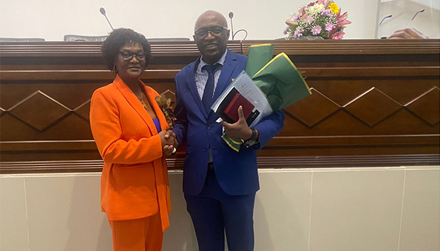MÉDICOS ANGOLANOS E CONGÉNERE DE NAMIBIANOS PODEM  TRABALHAR NOS DOIS PAÍSES
