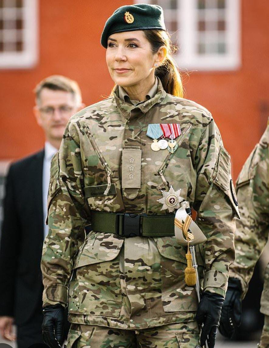 DINAMARCA INCLUI MULHERES NO SERVIÇO MILITAR OBRIGATÓRIO A PARTIR DE 2026