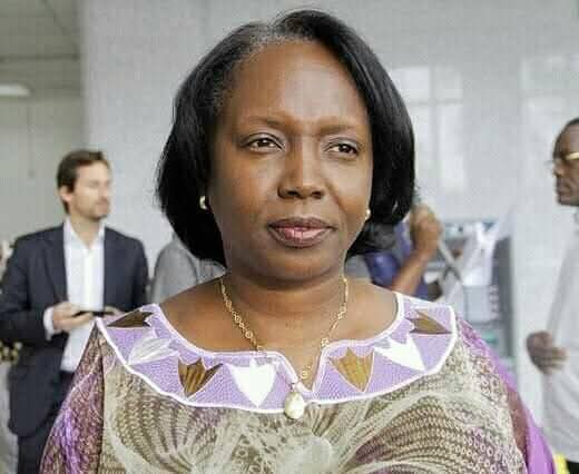 MINISTRA DA SAÚDE REPRESENTA ANGOLA EM FÓRUM INTERNACIONAL DE CIRURGIA ROBÓTICA 