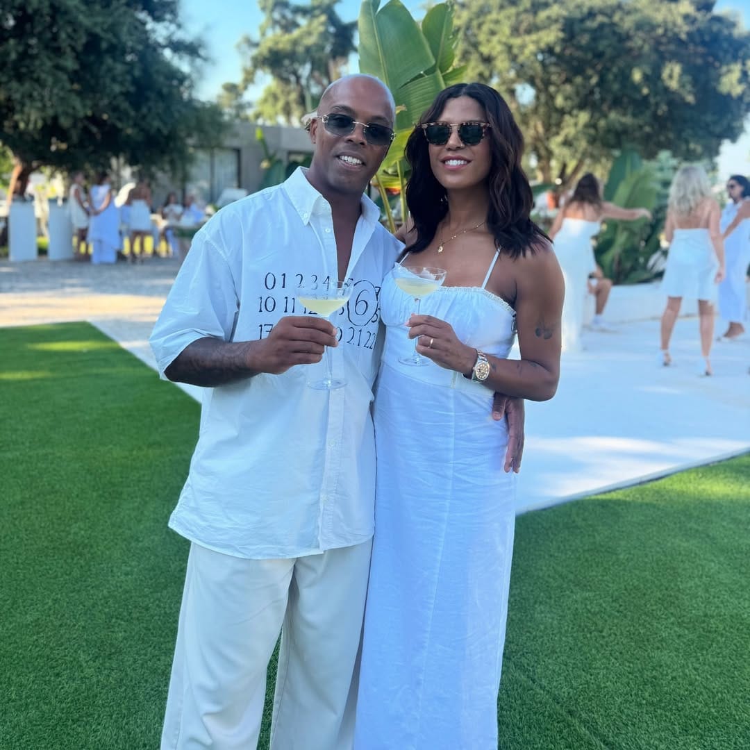NELSON FREITAS CELEBRA DUAS DÉCADAS DE AMOR E DEZ ANOS DE UNIÃO COM GISELLE LOPES 