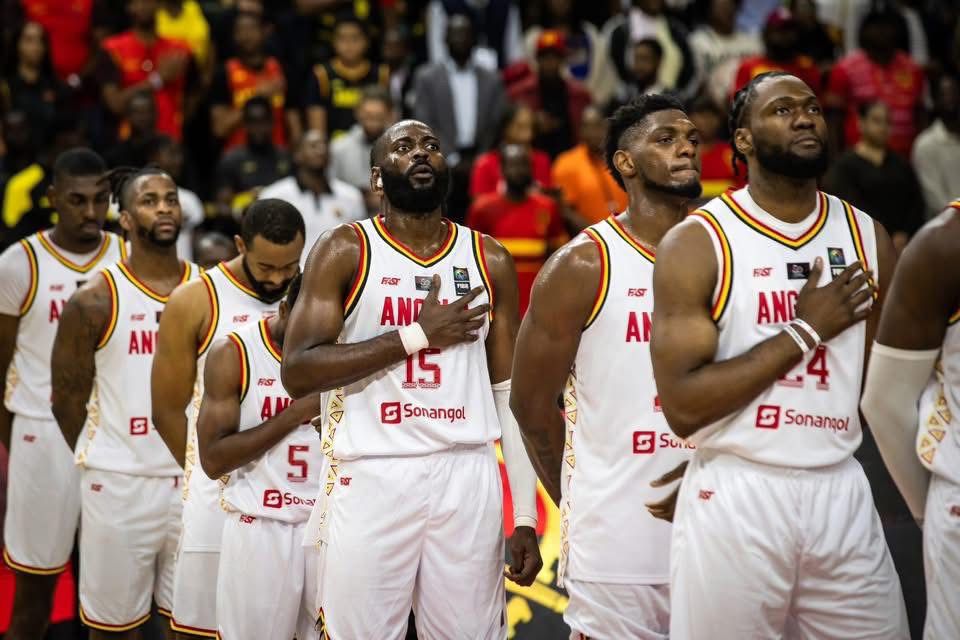 ANGOLA MARCA ESTREIA TRIUNFANTE NO AFROBASKET 2025