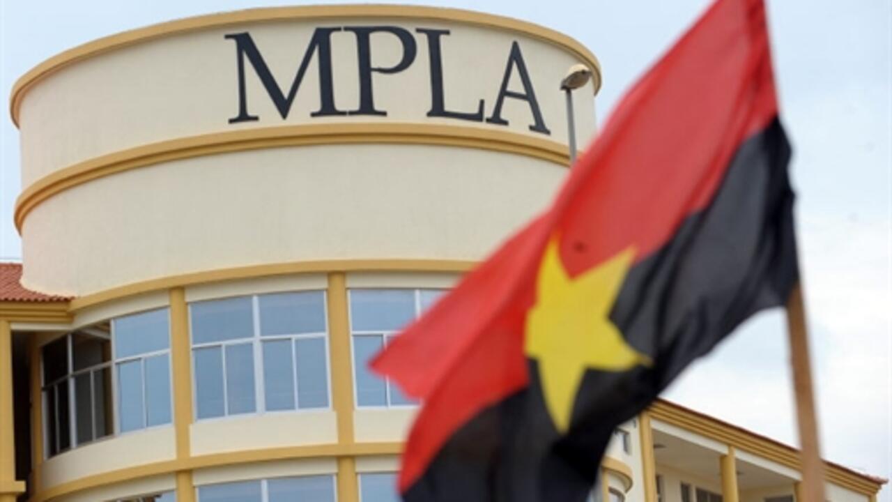 MPLA PARABENIZA SELECÇÃO NACIONAL DE BASQUETIBOL PELA VITÓRIA NO AFROBASKET 2025