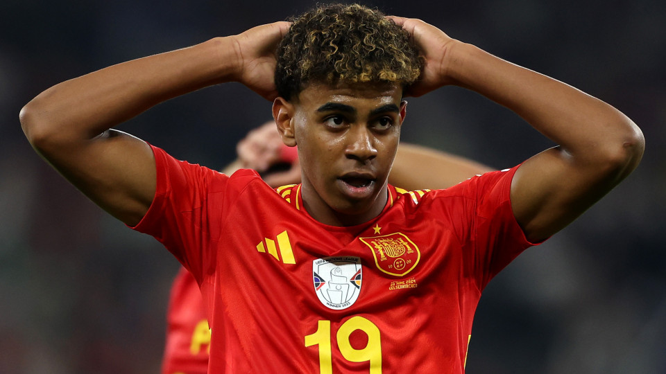 LAMINE YAMAL PERDE PASSAPORTE NA TURQUIA APÓS JOGO DAS ELIMINATÓRIAS DO MUNDIAL 2026