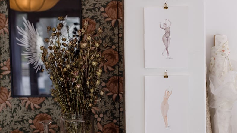 Akvarellmålningar av naken kvinnokropp