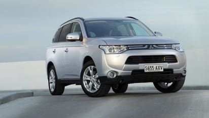 2014 Mitsubishi Outlander Review 2 4 Petrol Carsguide