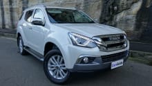 Isuzu MU-X LS-Terrain 2017 review Isuzu MU-X LS-Terrain 2017 review
