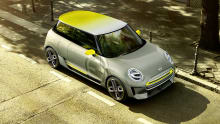 Mini Electric 2019: EV hatch teased ahead of launch next year Mini Electric 2019: EV hatch teased ahead of launch next year