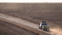 Towing: How to hitch and unhitch a trailer Towing: How to hitch and unhitch a trailer