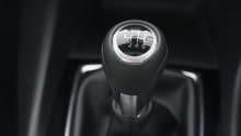 How to drive a manual car How to drive a manual car