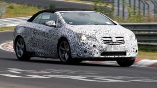 Opel Astra Cabriolet spy shot
