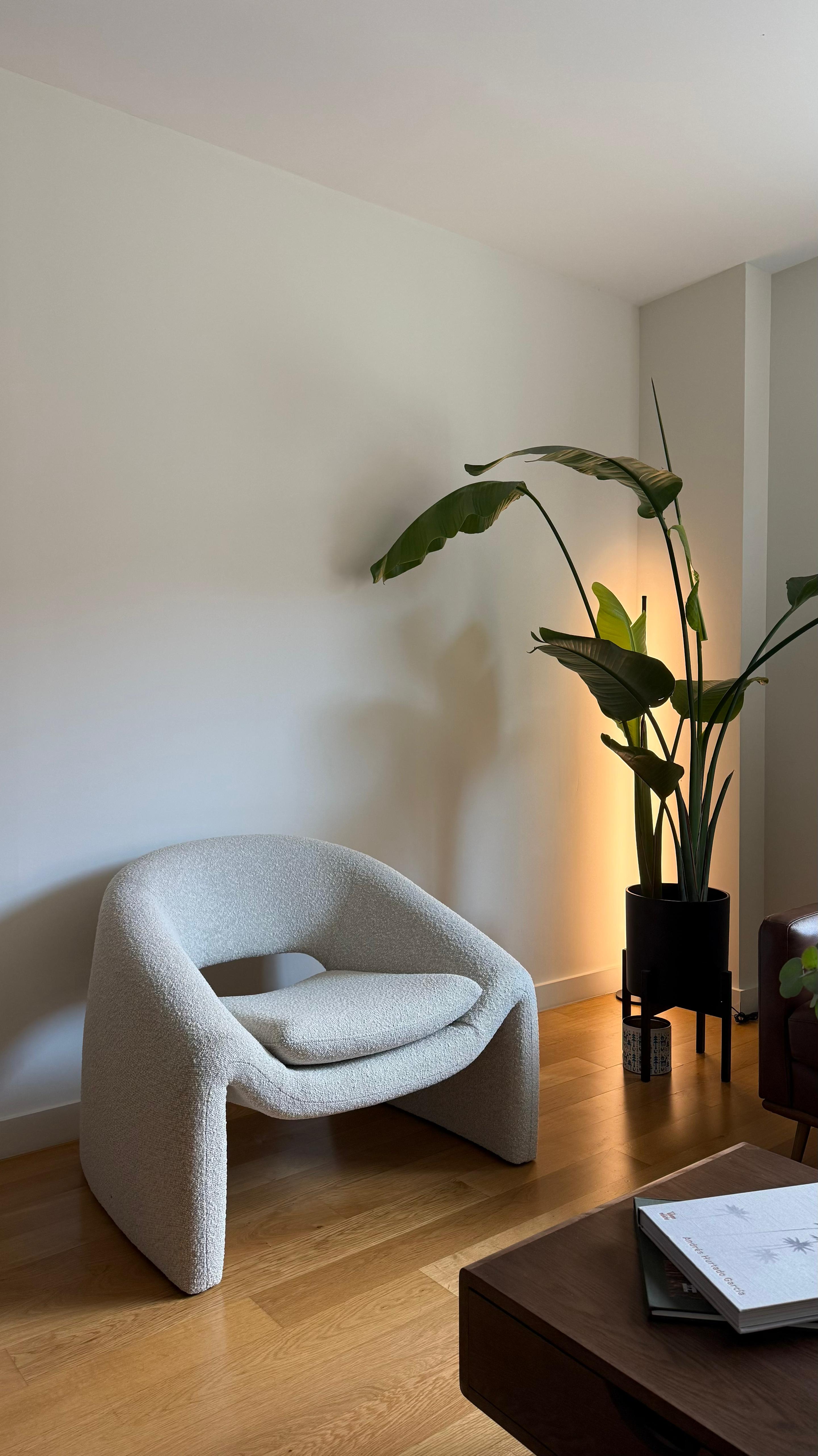 Incredibly cozy armchair with a beautiful modern look