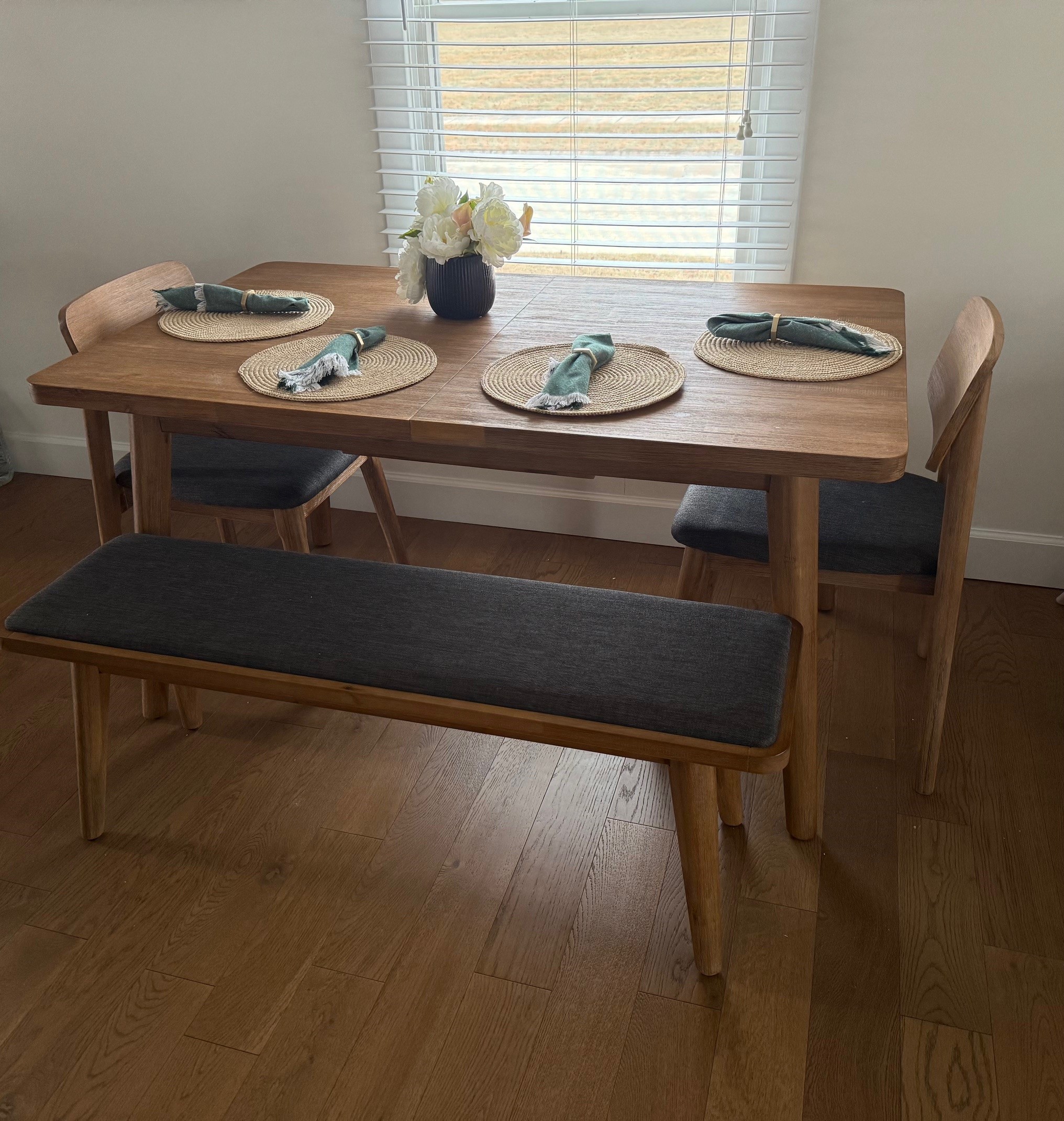 Great table!