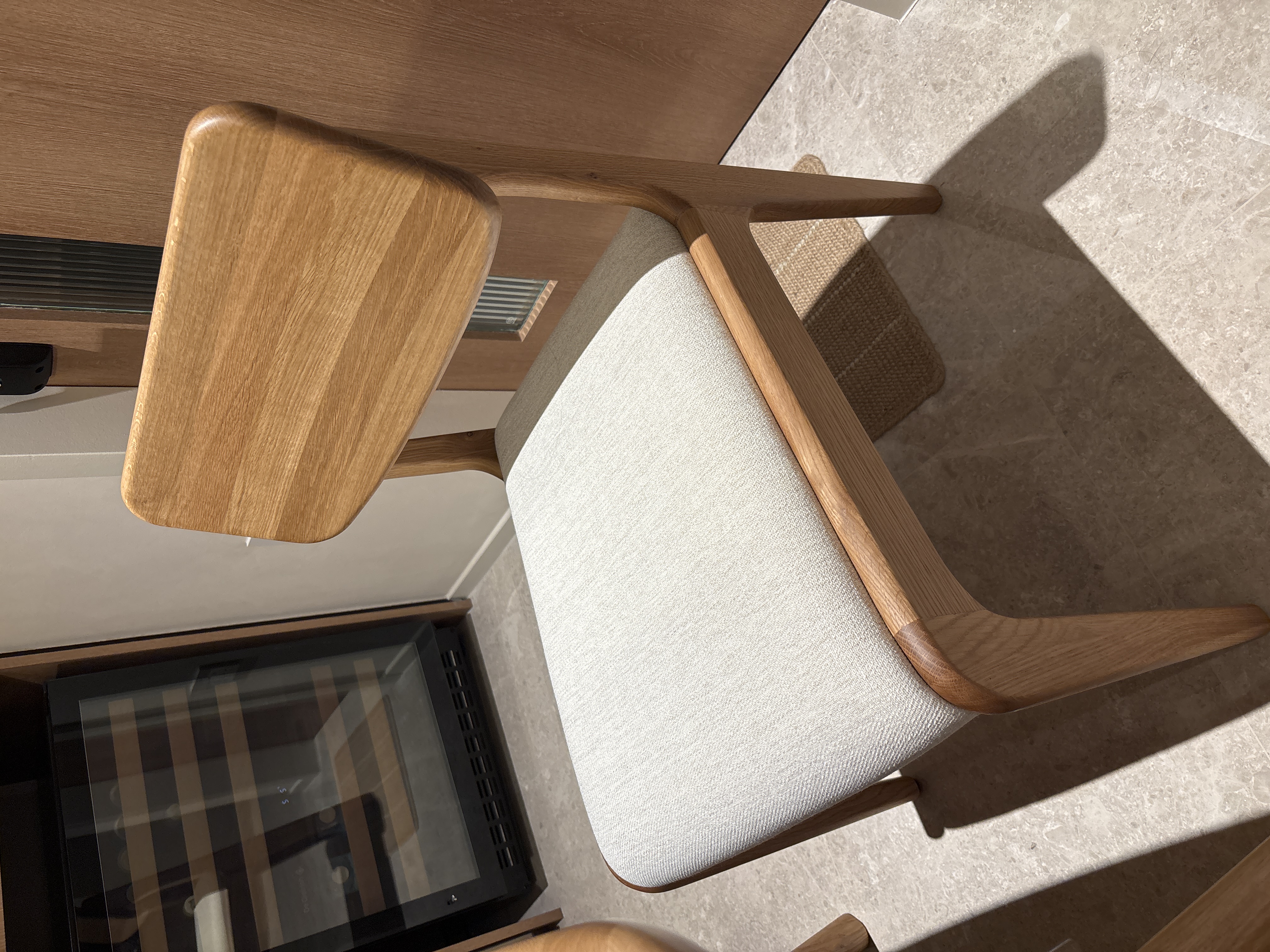 Nice and comfortable dining table chairs