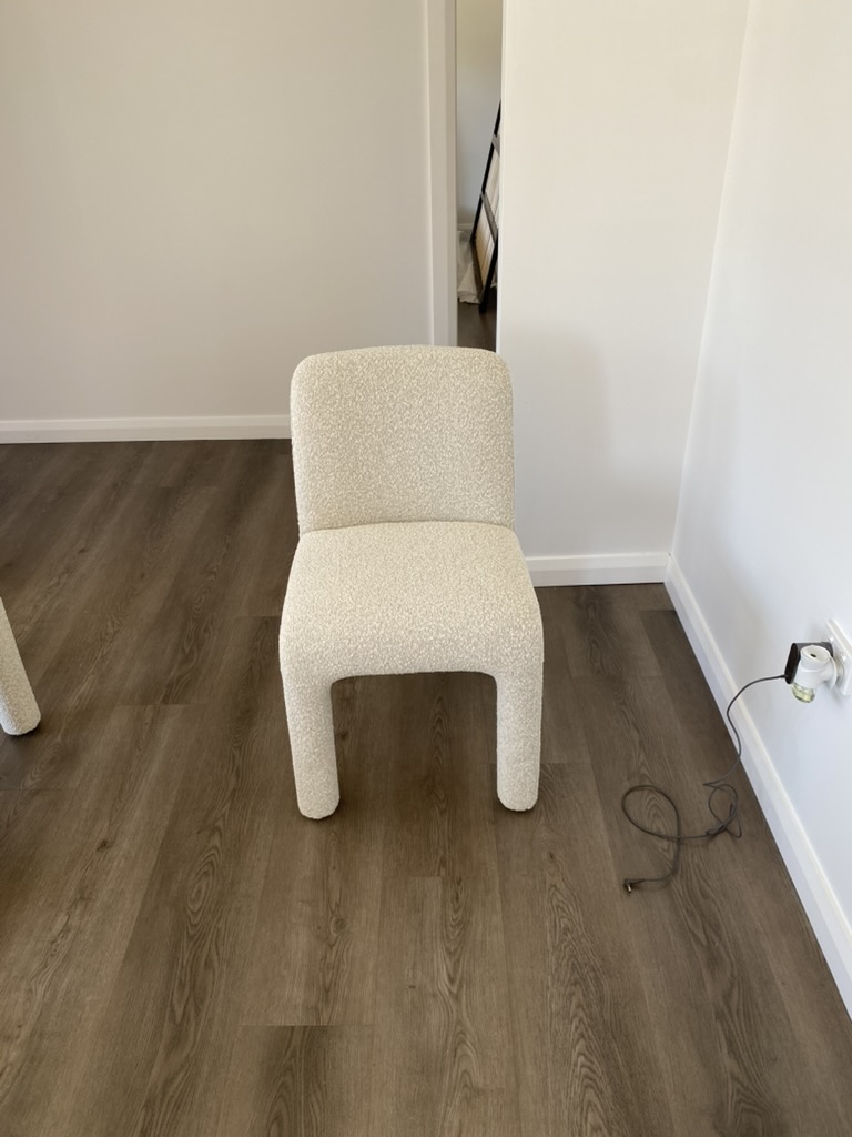 Great quality fabric and very sturdy chair