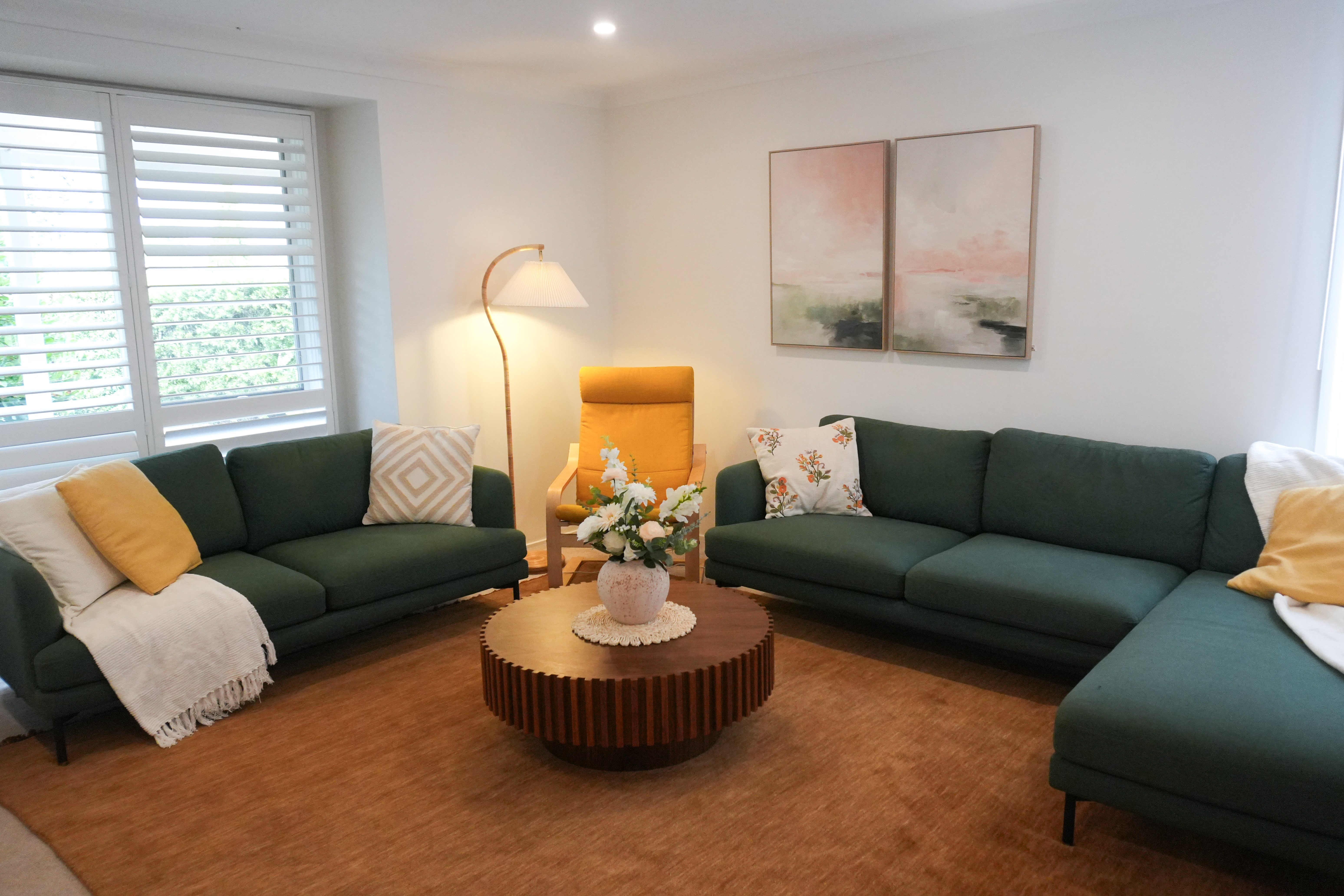 Gorgeous 2 Seater Couch