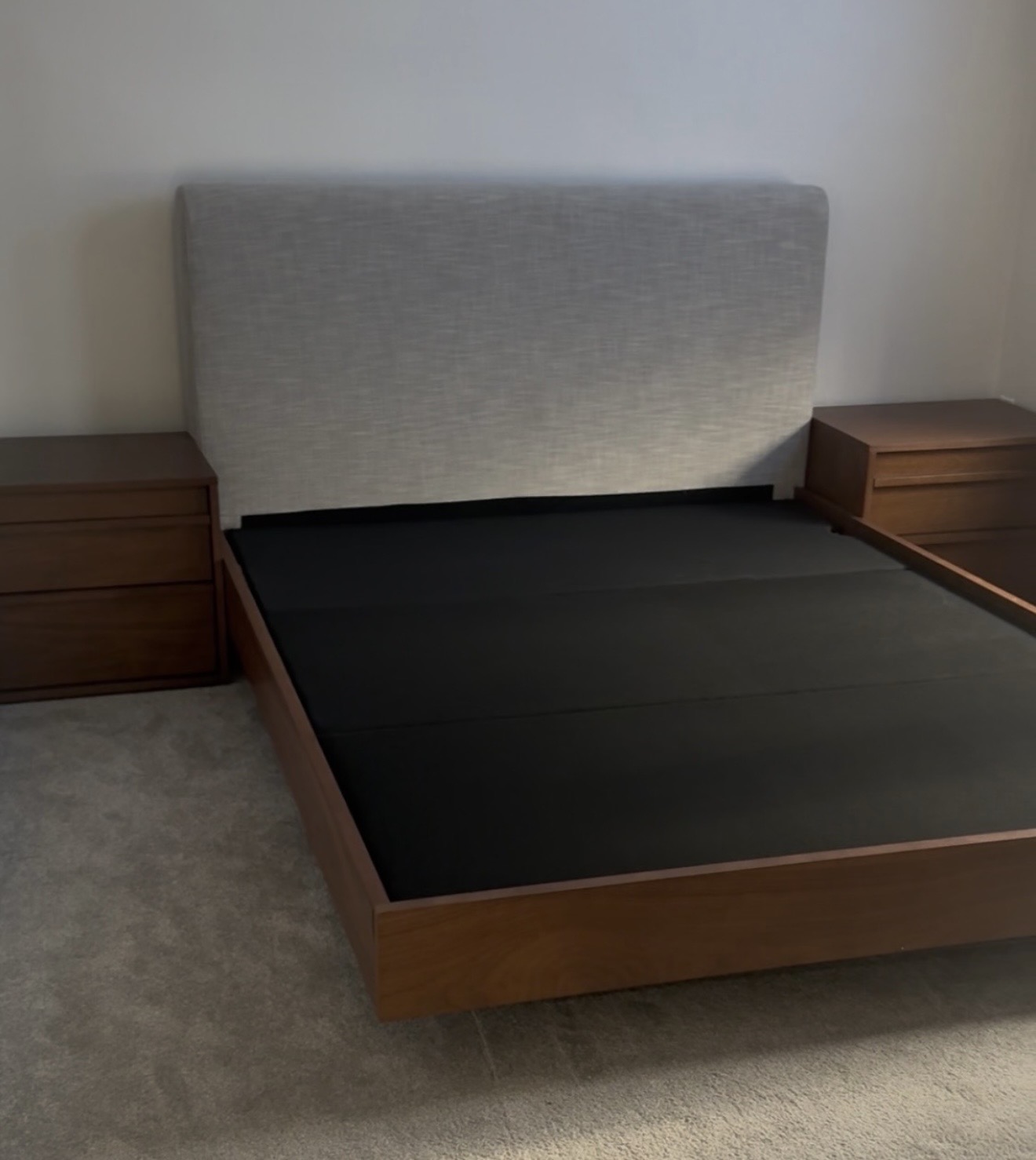 Joseph Queen Size Bed with 2 Nightstands & 3-Drawer Dresser