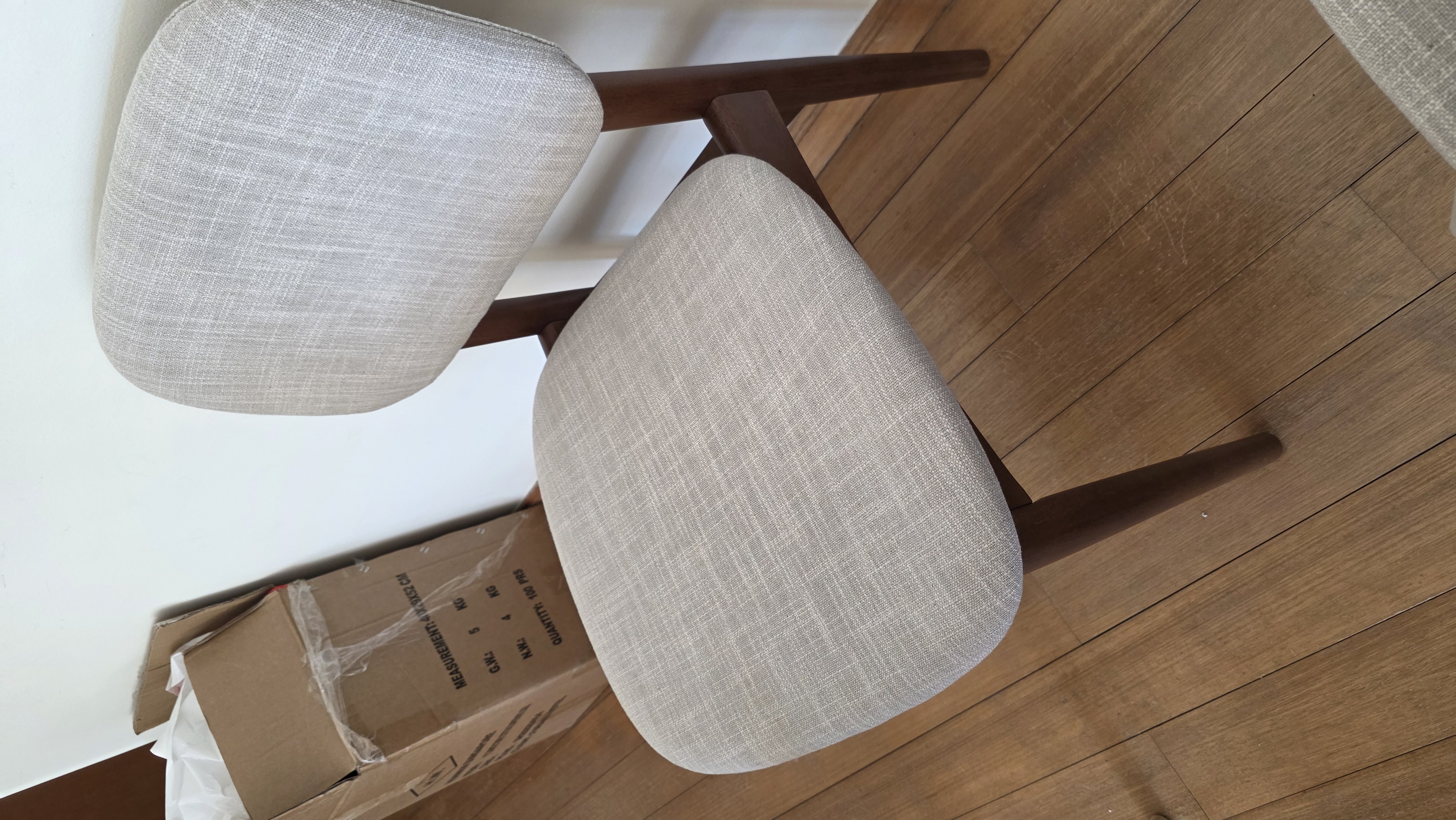 Walnut Kelsey Chair Ivory