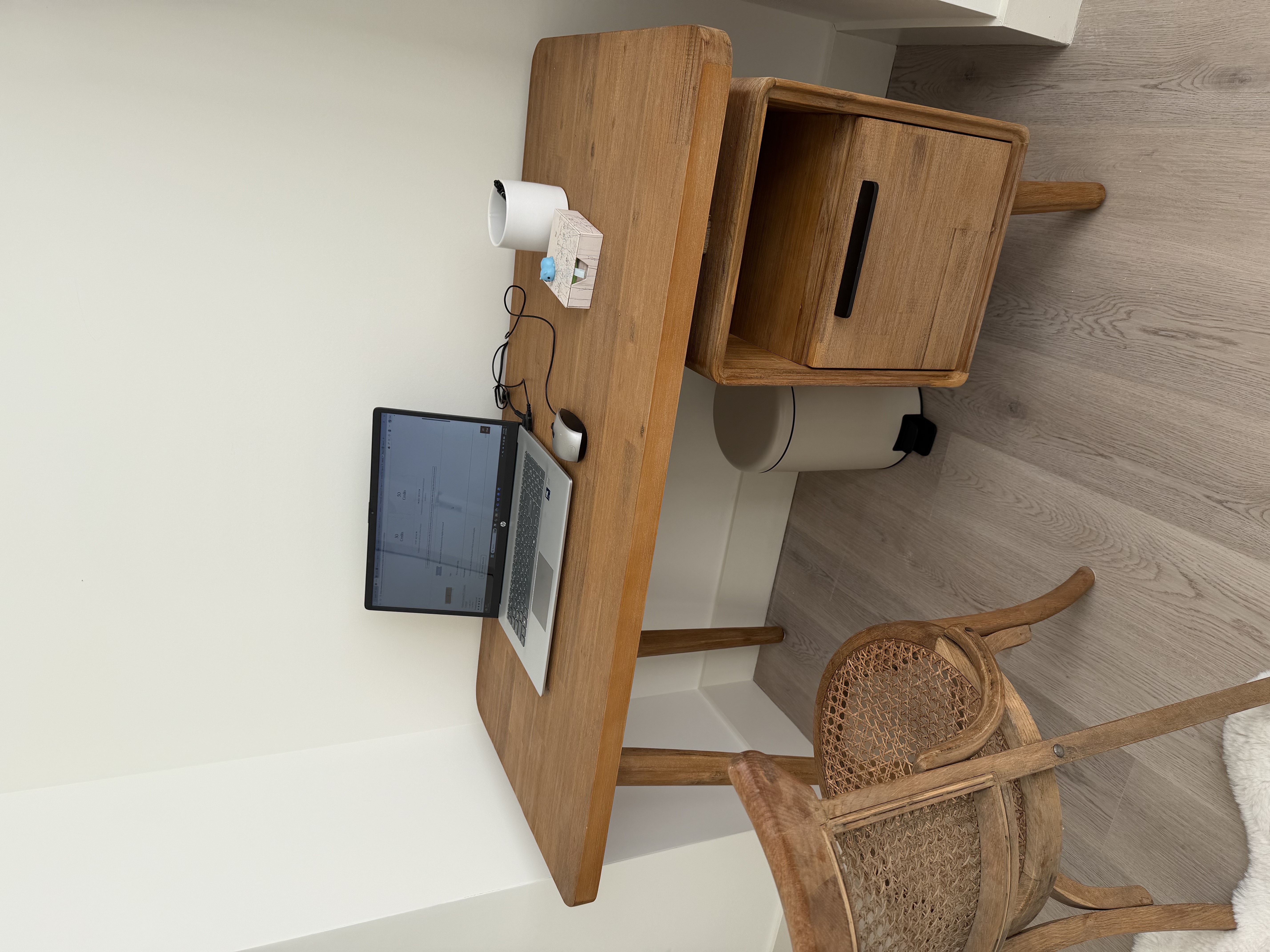 Seb Desk
