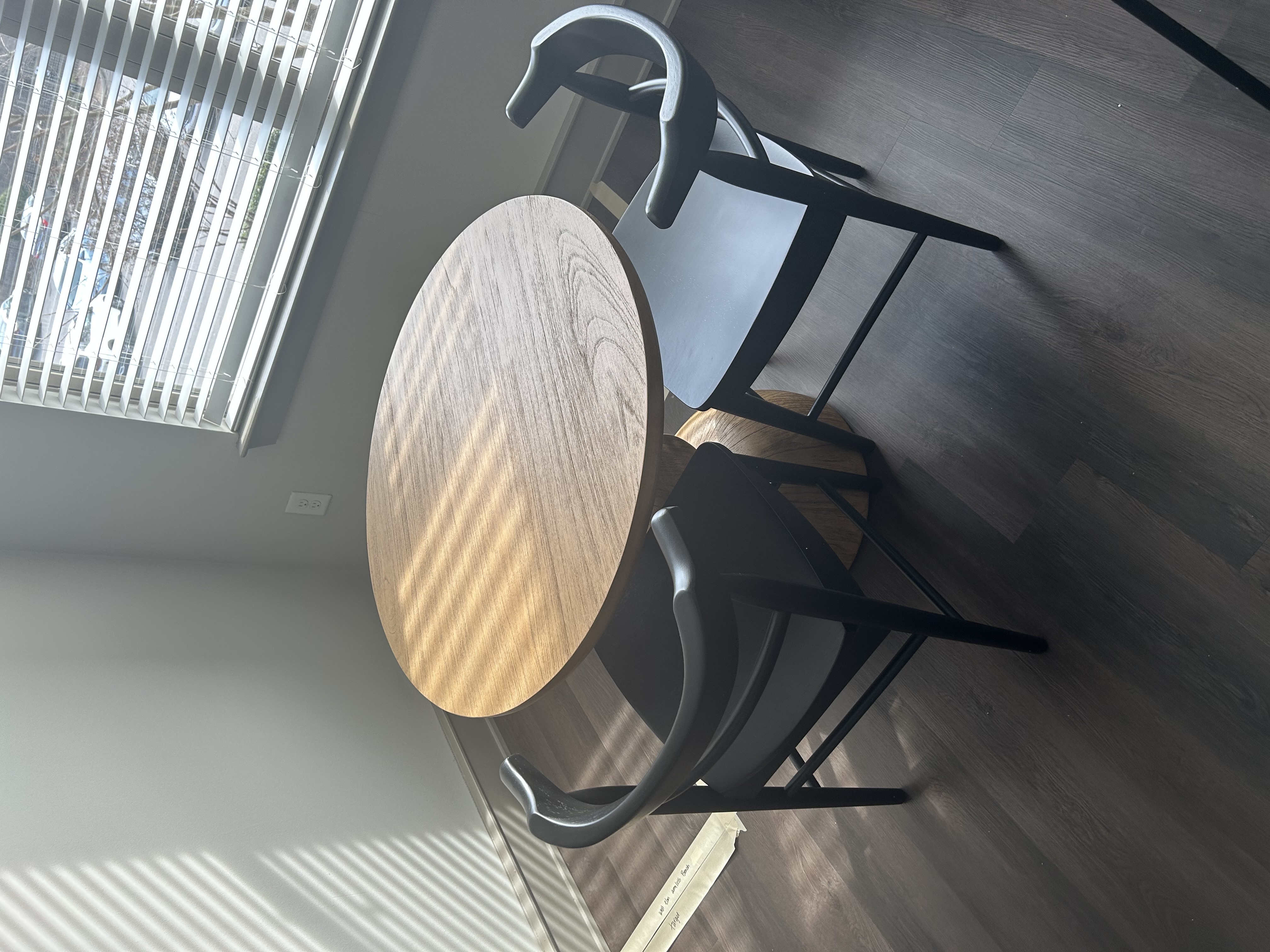 Obessed with this table!!
