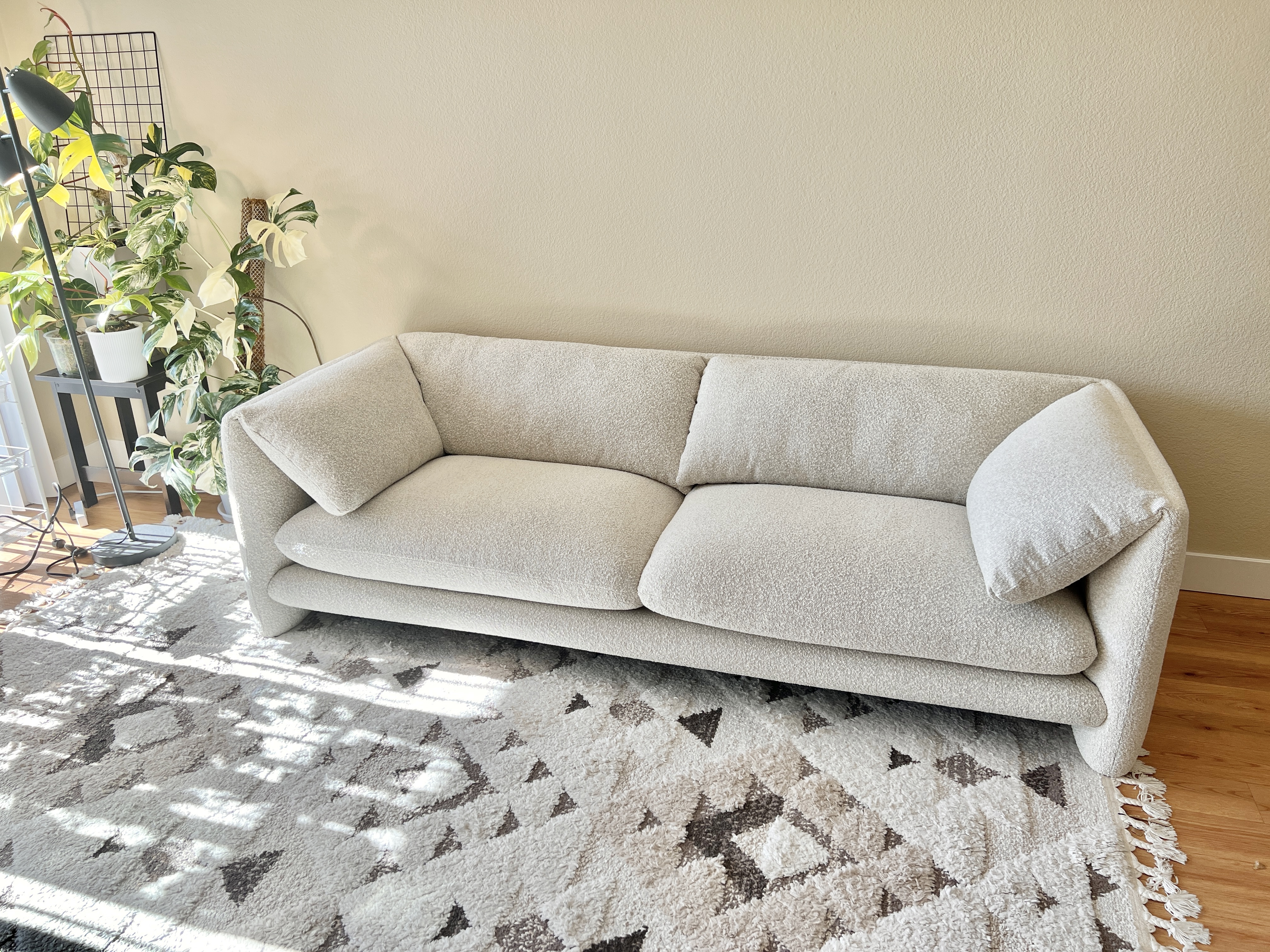 I love my nee sofa