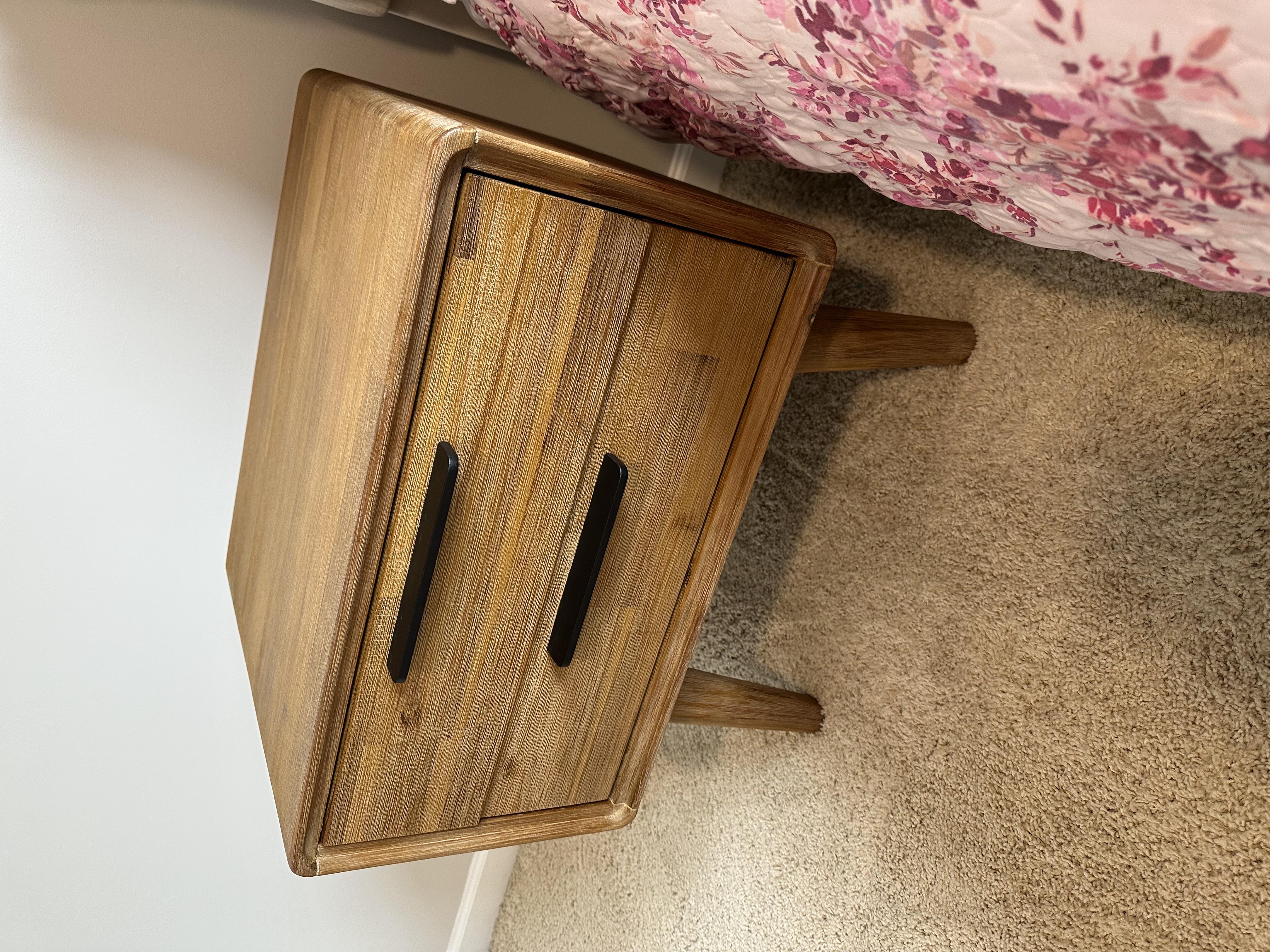 Seb Nightstand