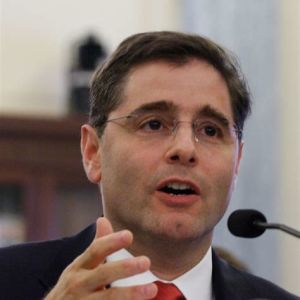 Profile picture of Julius Genachowski