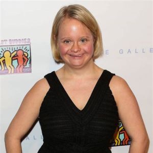 Profile picture of Lauren Potter