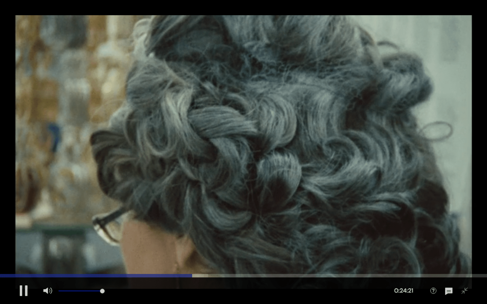 CAPTURES DES REGARDÉS - charlotte el moussaed