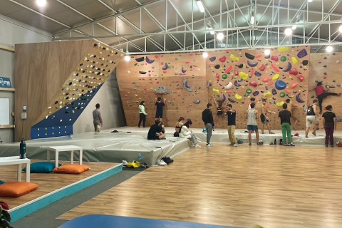 Double Dyno Climbing School