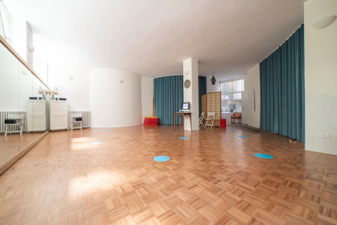 gallery visual content