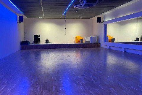 gallery visual content