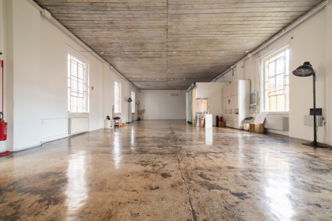 gallery visual content
