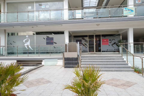 gallery visual content