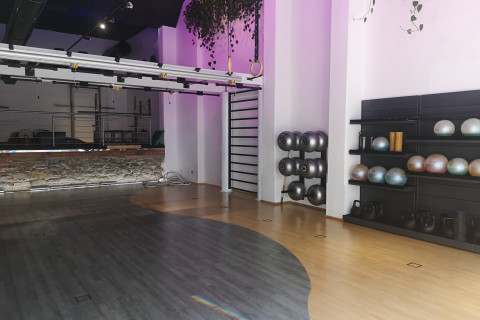 gallery visual content