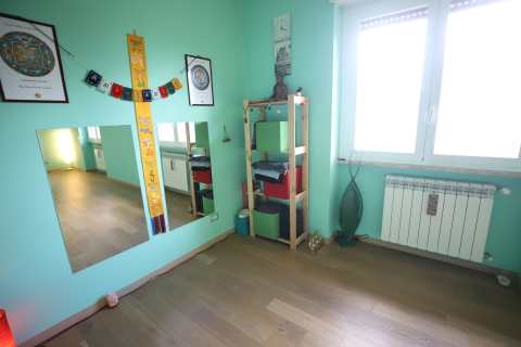 gallery visual content