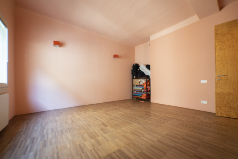 gallery visual content