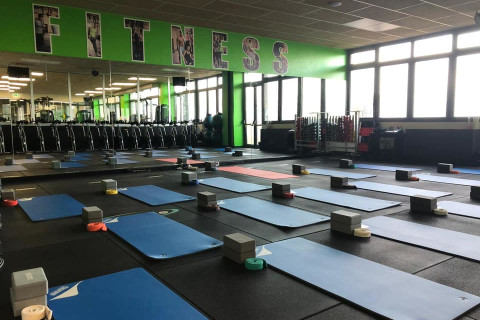 FitLife - Pool & Fitness Center