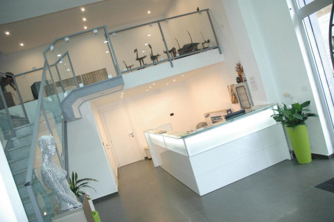 gallery visual content