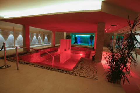 gallery visual content