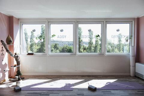 gallery visual content