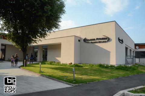 center visual