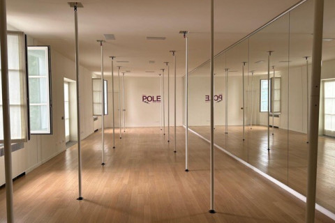 gallery visual content